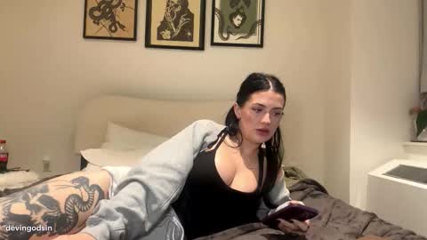 Devin online show from 12/13/25, 11:54