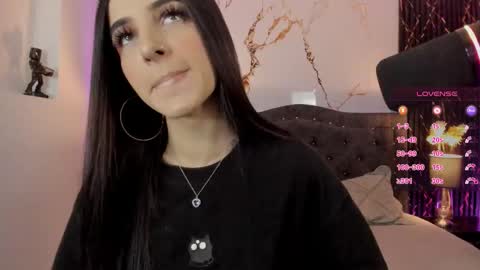 PaulaInsta  paulacastellanos 1Pvt open online show from 11/09/25, 03:27