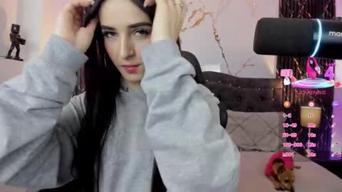 PaulaInsta  paulacastellanos 1Pvt open online show from 11/25/25, 03:28