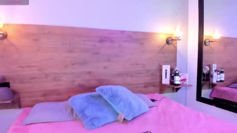 Snapshot of devoraevanss1 chatting on 10/30/25, 04:52 Mrs Devora online show from 10/30/25, 04:52