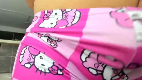 thumb up me please its important online show from 09/23/25, 10:07