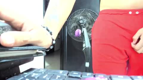 thumb up me please its important online show from 02/08/26, 08:51