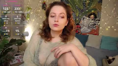 Sophie online show from 11/18/25, 11:26