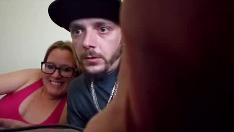 Snapshot of dharbison23 chatting on 10/19/25, 05:35 dharbison23 online show from 10/19/25, 05:35