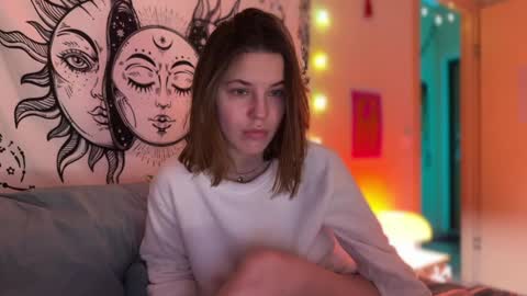 Snapshot of di_n_alex chatting on 01/17/25, 03:53 Di Alex online show from 01/17/25, 03:53
