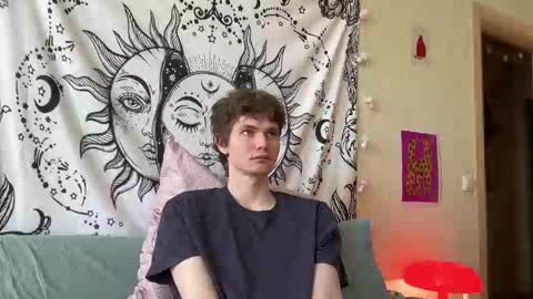 Snapshot of di_n_alex chatting on 02/19/25, 10:34 Di Alex online show from 02/19/25, 10:34