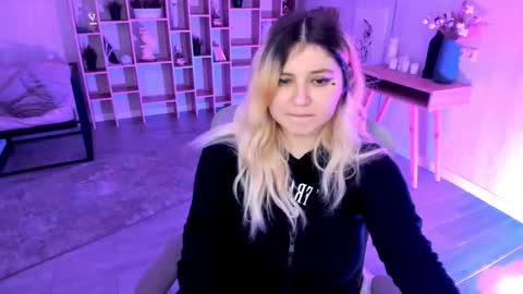 Dia online show from 11/09/25, 07:50