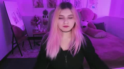 Dia online show from 03/16/26, 07:18