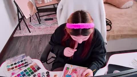 Dia online show from 04/21/26, 02:51