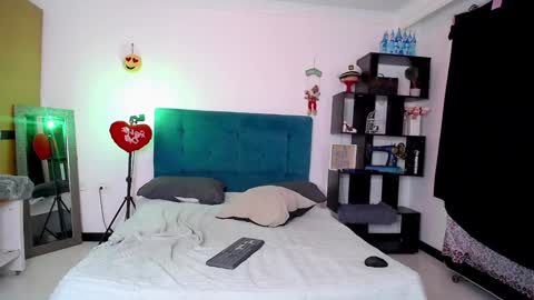 D I A B L A online show from 12/13/24, 03:27