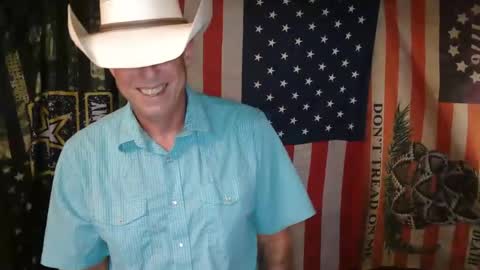 Snapshot of diabolic_yeti76 chatting on 10/17/25, 05:59 Yeti online show from 10/17/25, 05:59