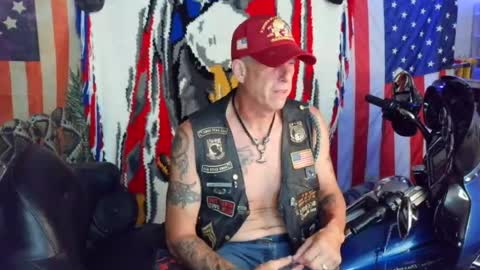 Snapshot of diabolic_yeti76 chatting on 06/13/26, 12:14 Yeti online show from 06/13/26, 12:14