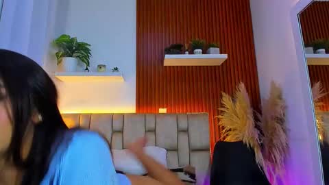 Snapshot of diamond_canela chatting on 09/23/25, 02:58 diamond_canela online show from 09/23/25, 02:58