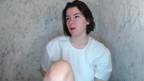 diamond is online show from 12/22/25, 07:16