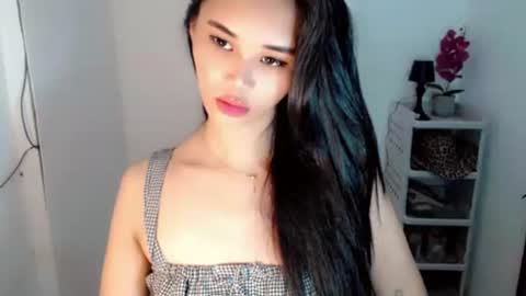 Snapshot of diamond_temptress chatting on 06/07/26, 08:29 diamond_temptress online show from 06/07/26, 08:29