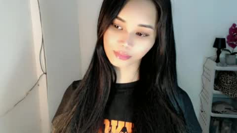Snapshot of diamond_temptress chatting on 06/15/26, 08:38 diamond_temptress online show from 06/15/26, 08:38