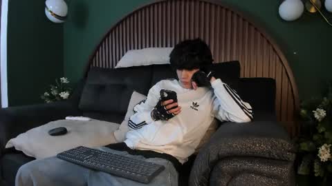 Snapshot of diamond_twink chatting on 07/13/26, 05:43 diamond_twink online show from 07/13/26, 05:43