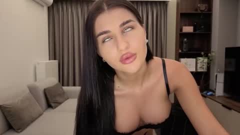 Iris online show from 03/03/26, 08:15