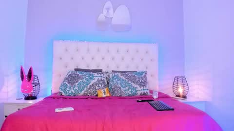 Diana Tamayo online show from 02/25/26, 05:06