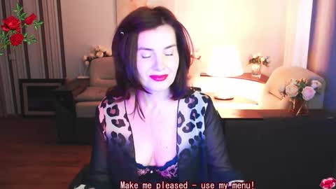 Diana DeLua online show from 11/24/25, 11:10