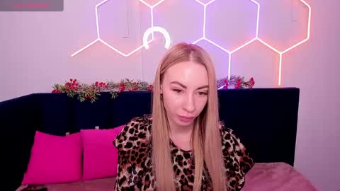 Snapshot of diana_garrett chatting on 01/12/25, 08:57 Diana  online show from 01/12/25, 08:57