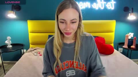 Diana  online show from 03/26/26, 01:44