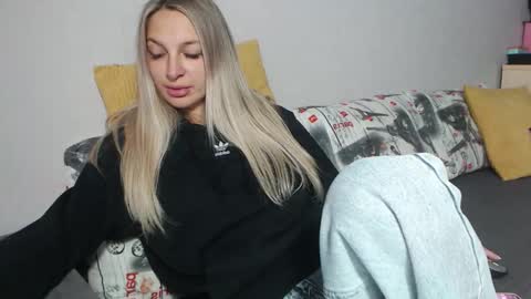 diana_lambert online show from 11/05/25, 08:58