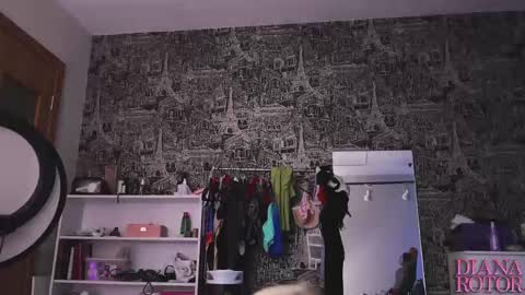 Diana online show from 04/21/26, 02:51