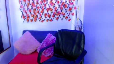 Diana online show from 02/01/25, 01:20
