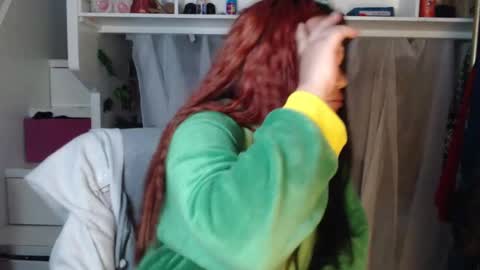 Snapshot of diana_smit_ chatting on 12/05/24, 08:00 diana online show from 12/05/24, 08:00