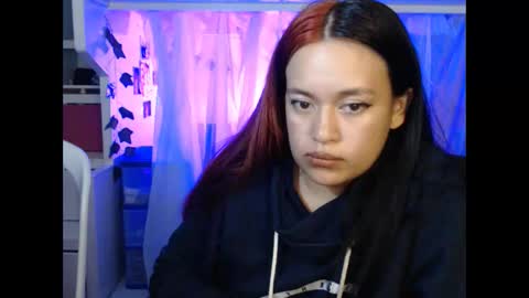 Snapshot of diana_smit_ chatting on 12/16/24, 01:31 diana online show from 12/16/24, 01:31