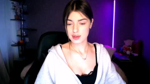 DIANA  online show from 03/25/26, 02:45