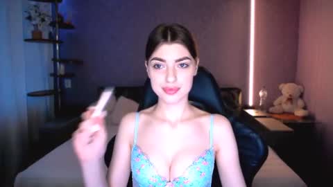 Snapshot of dianaa_lee chatting on 06/27/26, 04:56 DIANA online show from 06/27/26, 04:56