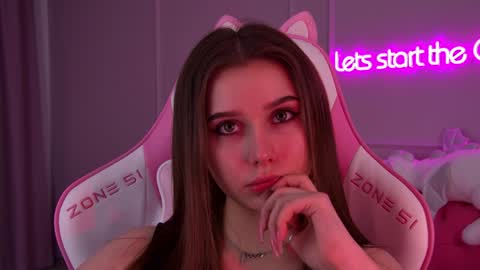 Diana online show from 02/02/25, 02:38