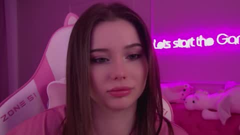 Diana online show from 03/03/25, 06:33