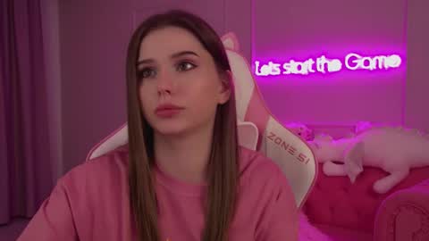 Diana online show from 03/04/25, 01:55