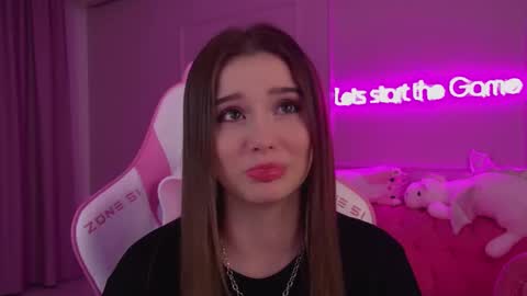 Diana online show from 03/04/25, 11:00