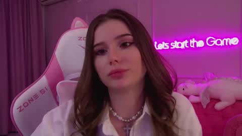 Diana online show from 03/11/25, 01:05