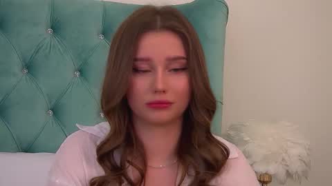 Diana online show from 09/12/25, 06:52