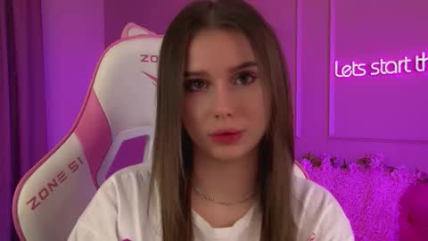 Diana online show from 03/08/26, 06:01