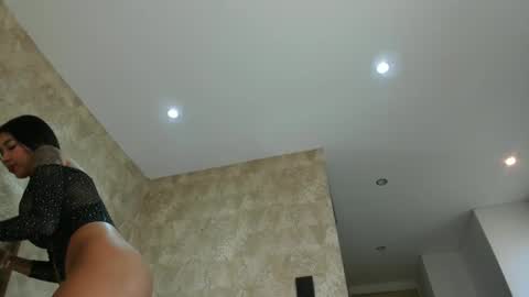 Snapshot of dianac1998 chatting on 02/06/25, 08:45 dianac1998 online show from 02/06/25, 08:45