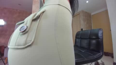 Snapshot of dianac1998 chatting on 02/13/25, 08:45 dianac1998 online show from 02/13/25, 08:45