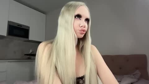 Diana  online show from 02/02/26, 03:55