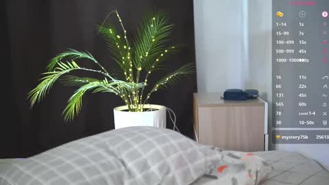 Snapshot of dianaholiday chatting on 02/16/25, 10:21 Olga online show from 02/16/25, 10:21