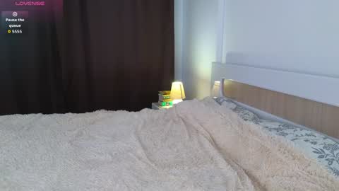 Snapshot of dianaholiday chatting on 11/16/25, 08:31 Olga online show from 11/16/25, 08:31