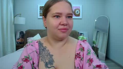 Snapshot of dianakristol chatting on 06/03/26, 06:27 Diana online show from 06/03/26, 06:27