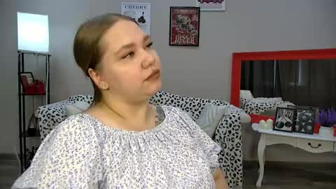 Snapshot of dianakristol chatting on 06/09/26, 06:14 Diana online show from 06/09/26, 06:14