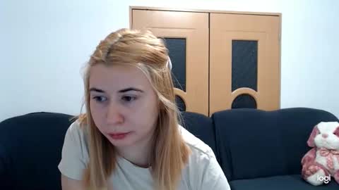 dianasmiey7 online show from 02/08/25, 09:03