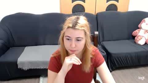 dianasmiey7 online show from 03/06/25, 08:19