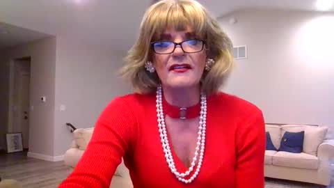 dianeheels online show from 10/16/25, 01:56
